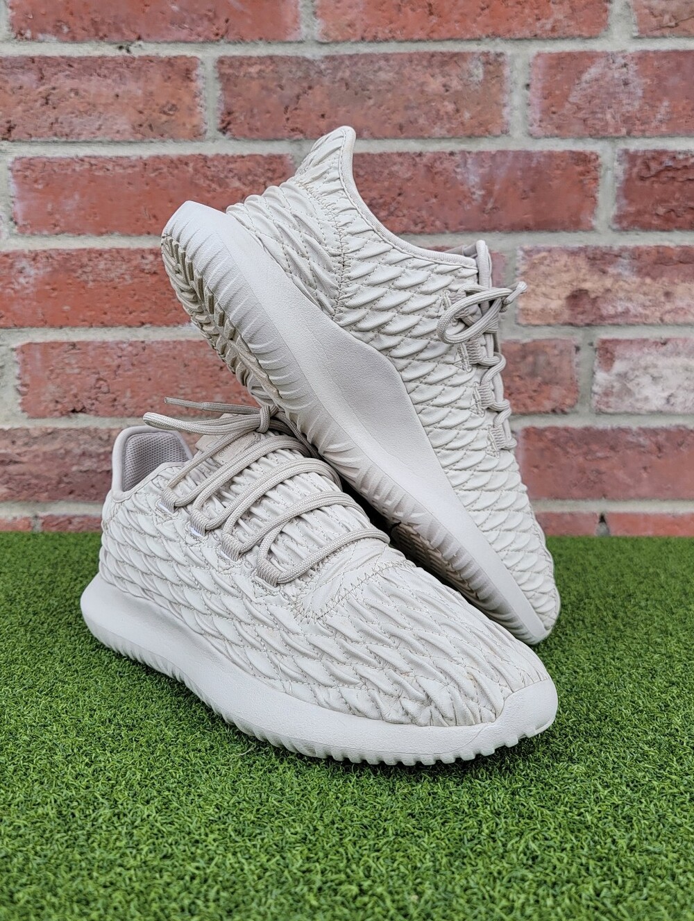 Mens ADIDAS Tubular Ruffle Sneakers ~ Size 9